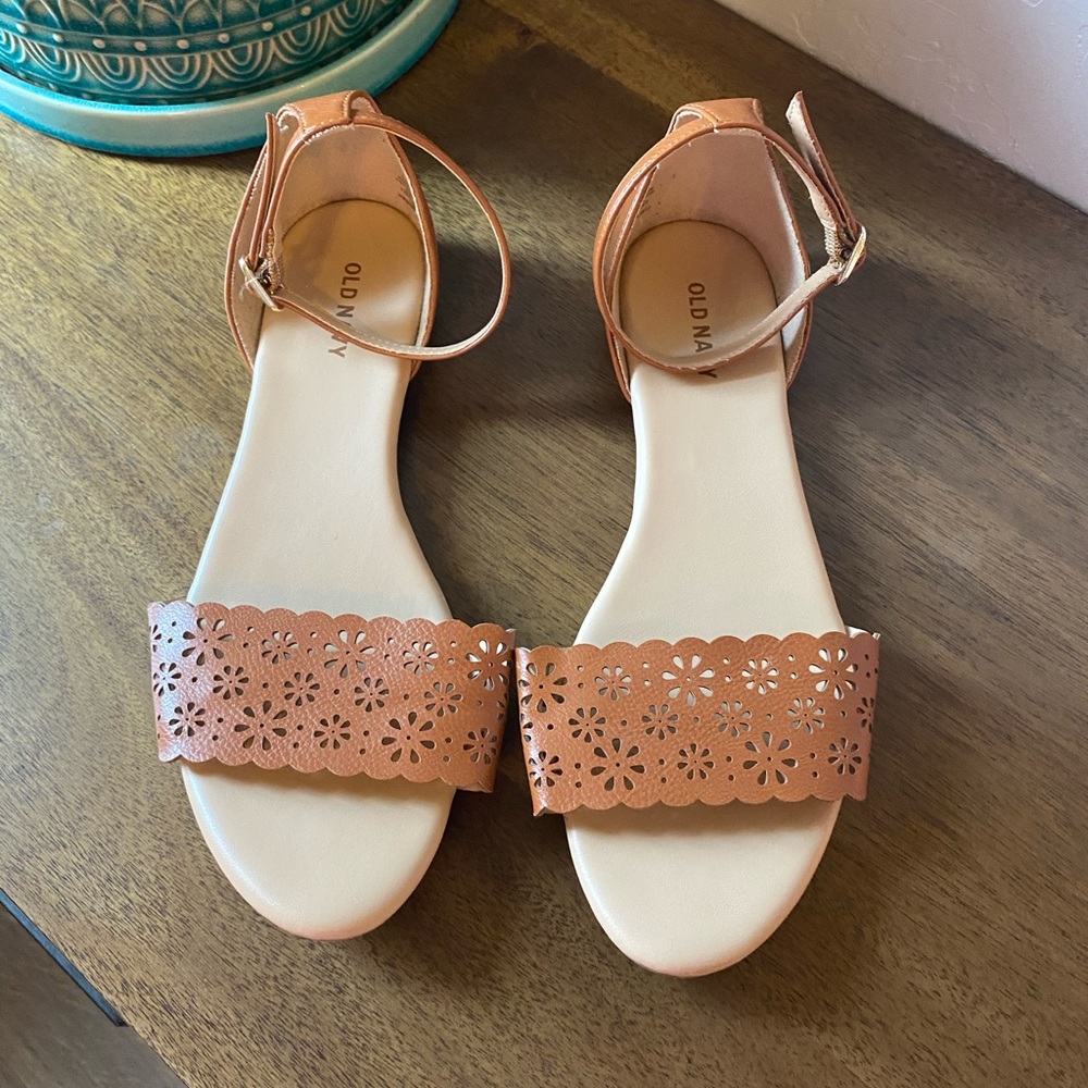 Cognac sandals size 7